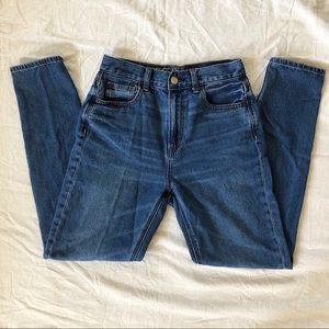 American Eagle mom jeans light wash high-waisted